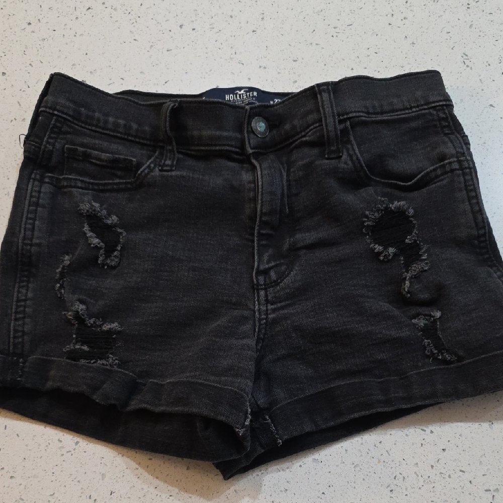 Hollister Black High-Rise Distressed Denim Shorts Size 27/5 3" Rise